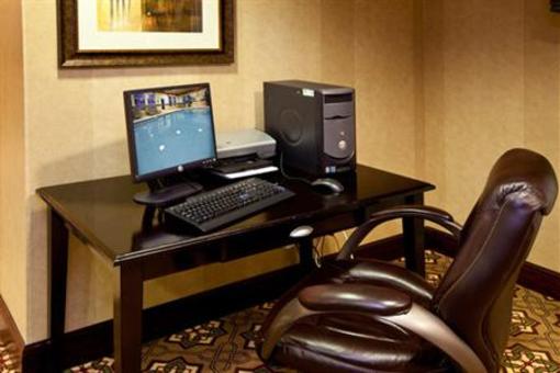 фото отеля Holiday Inn Express Lebanon (Indiana)