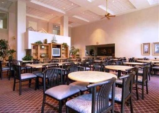 фото отеля Quality Suites Lake Buena Vista