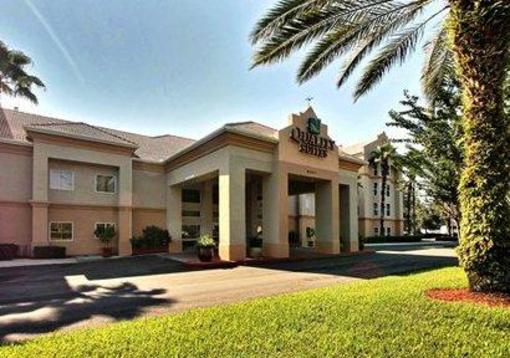 фото отеля Quality Suites Lake Buena Vista