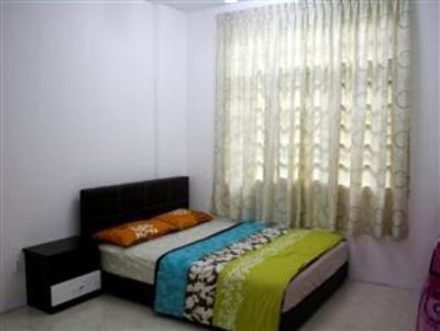 фото отеля Harvest Green Apartment at Crown Imperial Court