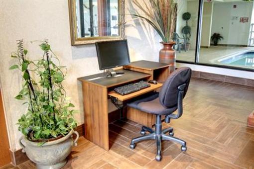 фото отеля BEST WESTERN Inn Suites Of Merrillville