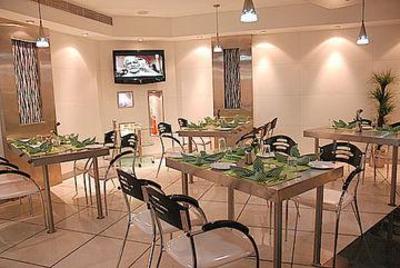фото отеля Ambica Empire Hotel Chennai