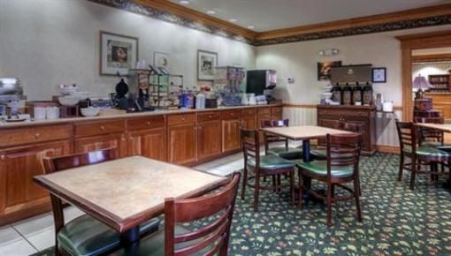 фото отеля Country Inn & Suites Wilder