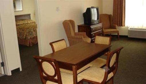 фото отеля Country Inn & Suites Wilder