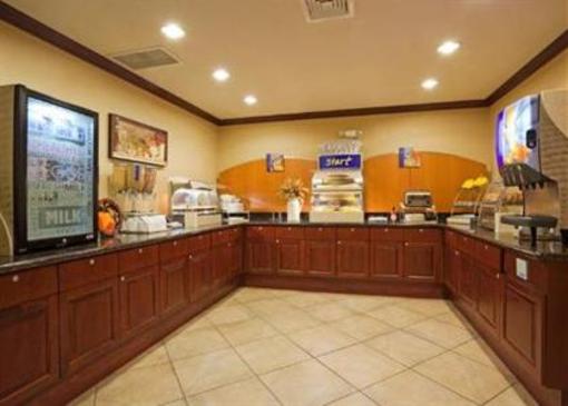 фото отеля Holiday Inn Express Hotel & Suites Winona