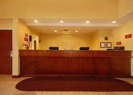 фото отеля La Quinta Inn & Suites Madison Square Mall Inn & Suites