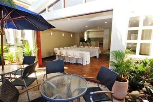 фото отеля Cremorne Point Manor