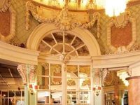 Wolcott Hotel