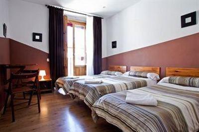 фото отеля Hostal Abaaly