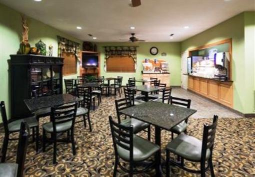 фото отеля Holiday Inn Express Hendersonville Flat Rock