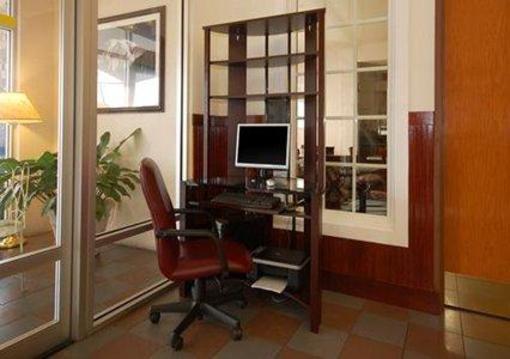 фото отеля Comfort Inn and Suites Kent