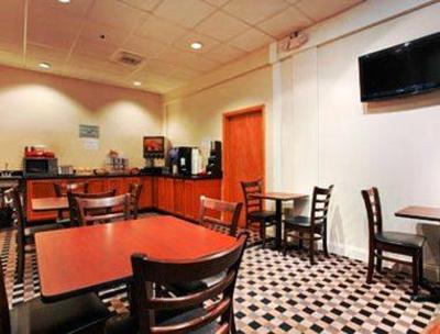 фото отеля Ramada Westshore Tampa Airport