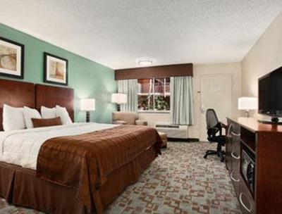 фото отеля Ramada Westshore Tampa Airport