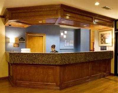 фото отеля Holiday Inn Express Hotel & Suites Dallas-Addison