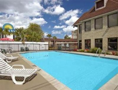 фото отеля Days Inn Chesapeake Virginia Beach
