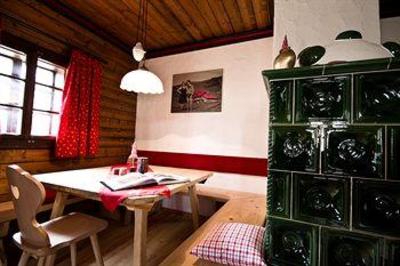 фото отеля Feriendorf Kirchleitn Dorf Grosswild Apartments Bad Kleinkirchheim