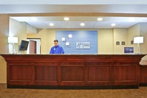 фото отеля Holiday Inn Express Hotel & Suites Seaside - Convention Center