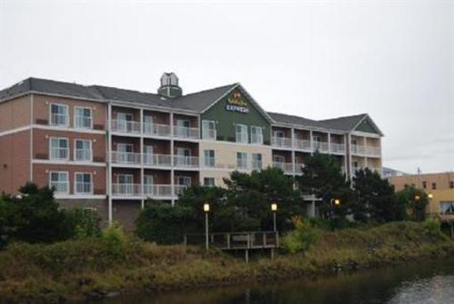 фото отеля Holiday Inn Express Hotel & Suites Seaside - Convention Center