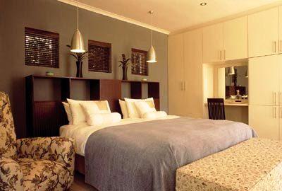 фото отеля Manor On The Bay Guest House & Conference Centre