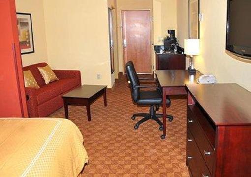 фото отеля Comfort Suites Harbour View