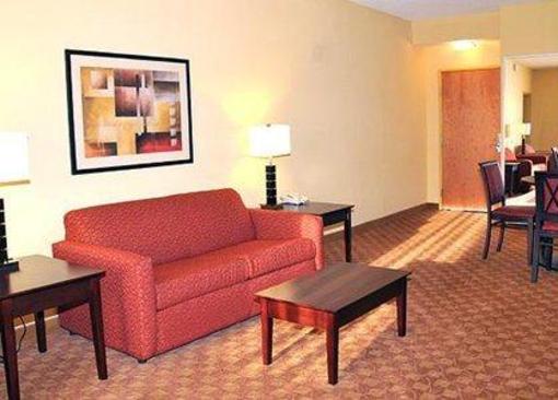 фото отеля Comfort Suites Harbour View
