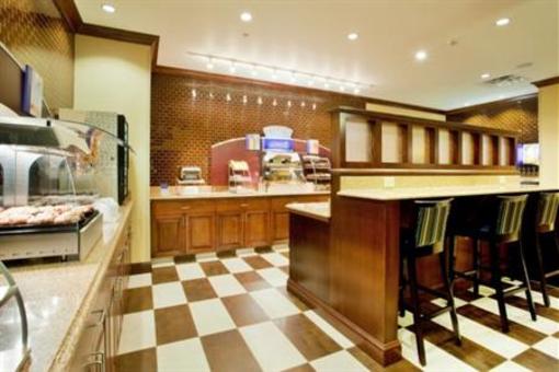 фото отеля Holiday Inn Express Hotel & Suites Wilmington-Newark