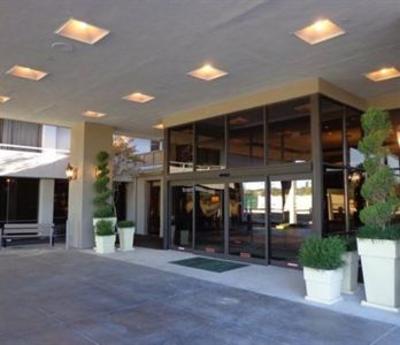 фото отеля Holiday Inn Dallas Central Park Cities