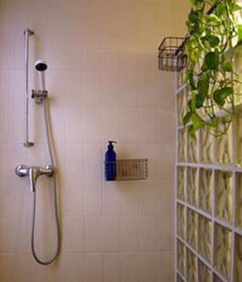 фото отеля Ally's Guest House