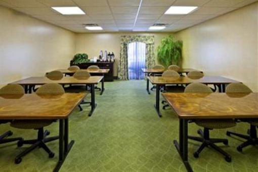 фото отеля Holiday Inn Express Louisville