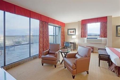 фото отеля Holiday Inn Boston-Dedham Hotel & Conference Center