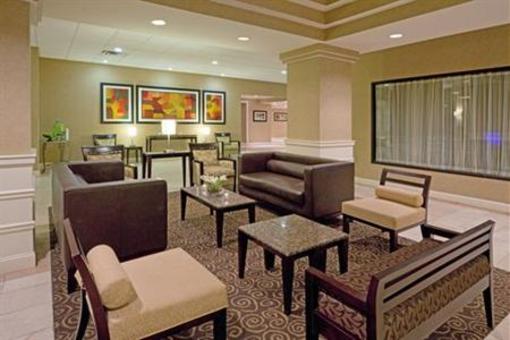 фото отеля Holiday Inn Boston-Dedham Hotel & Conference Center