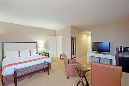 фото отеля Holiday Inn Boston-Dedham Hotel & Conference Center