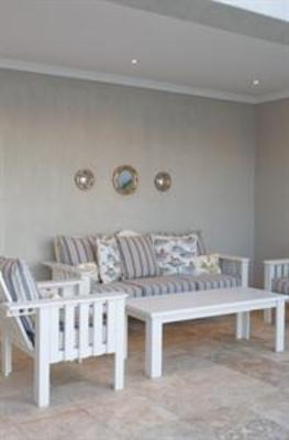 фото отеля Dreamscape Villa Apartments Gordon's Bay