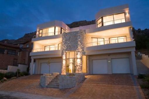 фото отеля Dreamscape Villa Apartments Gordon's Bay