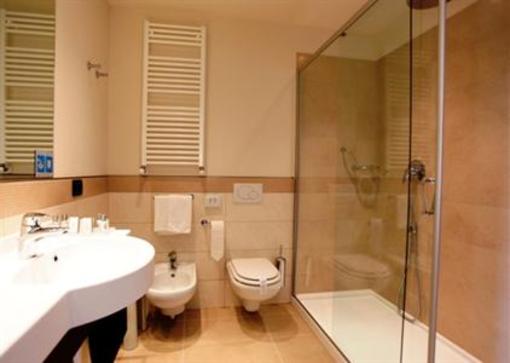 фото отеля Hotel Galvani Torri del Benaco