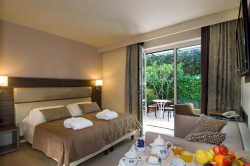 фото отеля Hotel Galvani Torri del Benaco