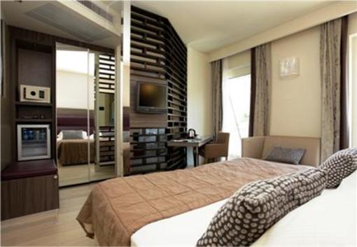 фото отеля Hotel Galvani Torri del Benaco