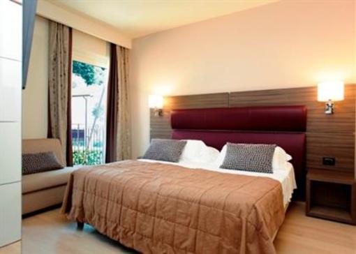 фото отеля Hotel Galvani Torri del Benaco