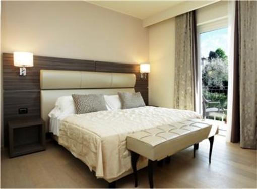 фото отеля Hotel Galvani Torri del Benaco
