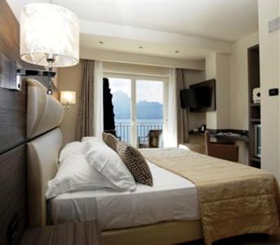 фото отеля Hotel Galvani Torri del Benaco