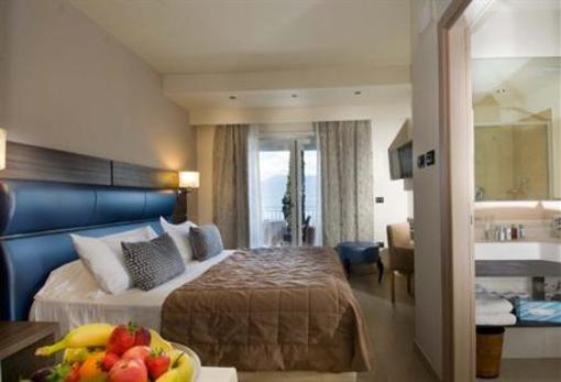 фото отеля Hotel Galvani Torri del Benaco