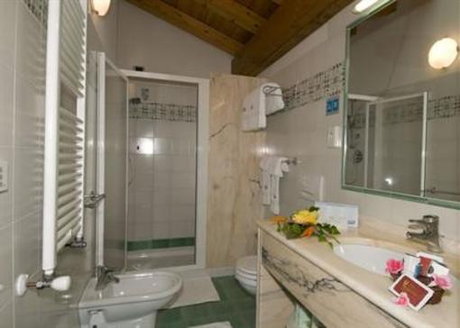 фото отеля Hotel Galvani Torri del Benaco