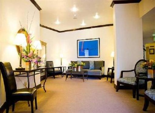 фото отеля Holiday Inn Long Beach Airport Hotel and Conference Center