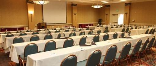 фото отеля Holiday Inn Long Beach Airport Hotel and Conference Center