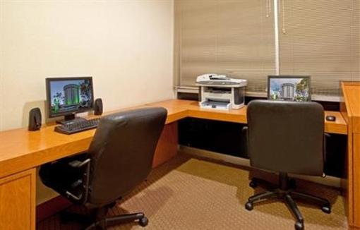 фото отеля Holiday Inn Long Beach Airport Hotel and Conference Center