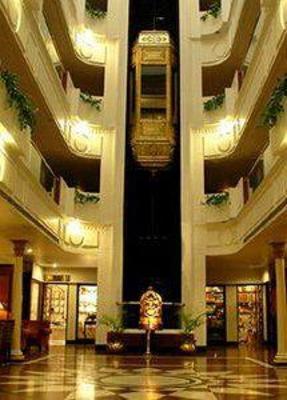 фото отеля Quality Inn Residency