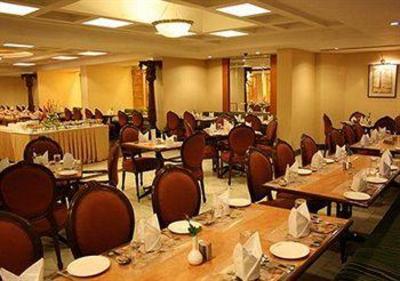 фото отеля Quality Inn Residency