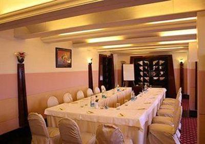 фото отеля Quality Inn Residency