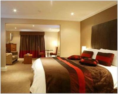 фото отеля Killarney Oaks Hotel
