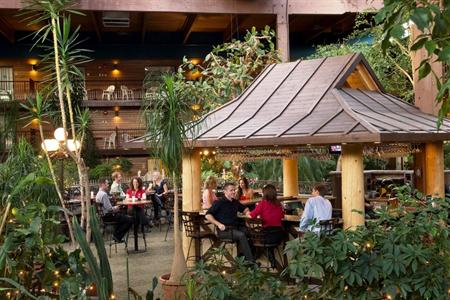 фото отеля BEST WESTERN PLUS Vernon Lodge & Conference Centre